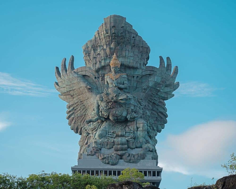 Pengalaman Eksklusif Top of Statue Tour di GWK Bali: Lihat Pulau Dewata dari Ketinggian!