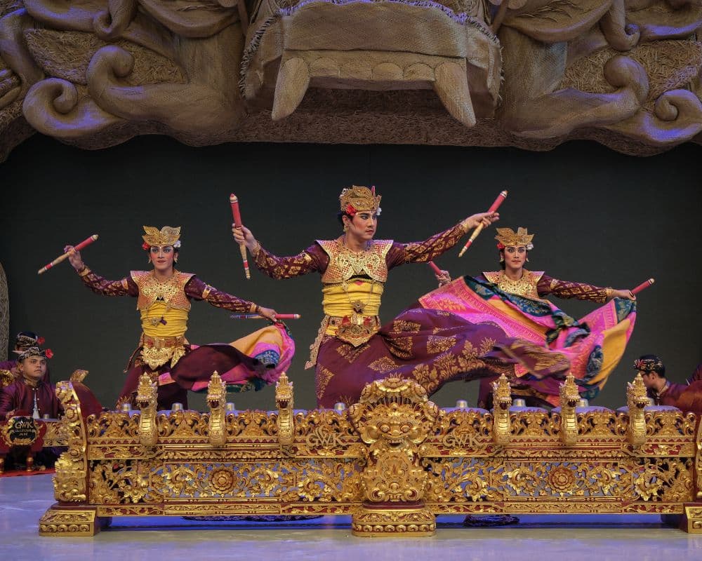 12 Pertunjukan di Bali Paling Berkesan dan Wajib Ditonton di GWK