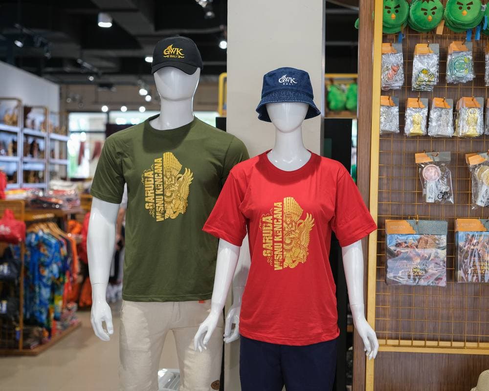 Discover a Complete Selection of Bali Souvenirs at Kencana Oleh-Oleh Khas Bali!