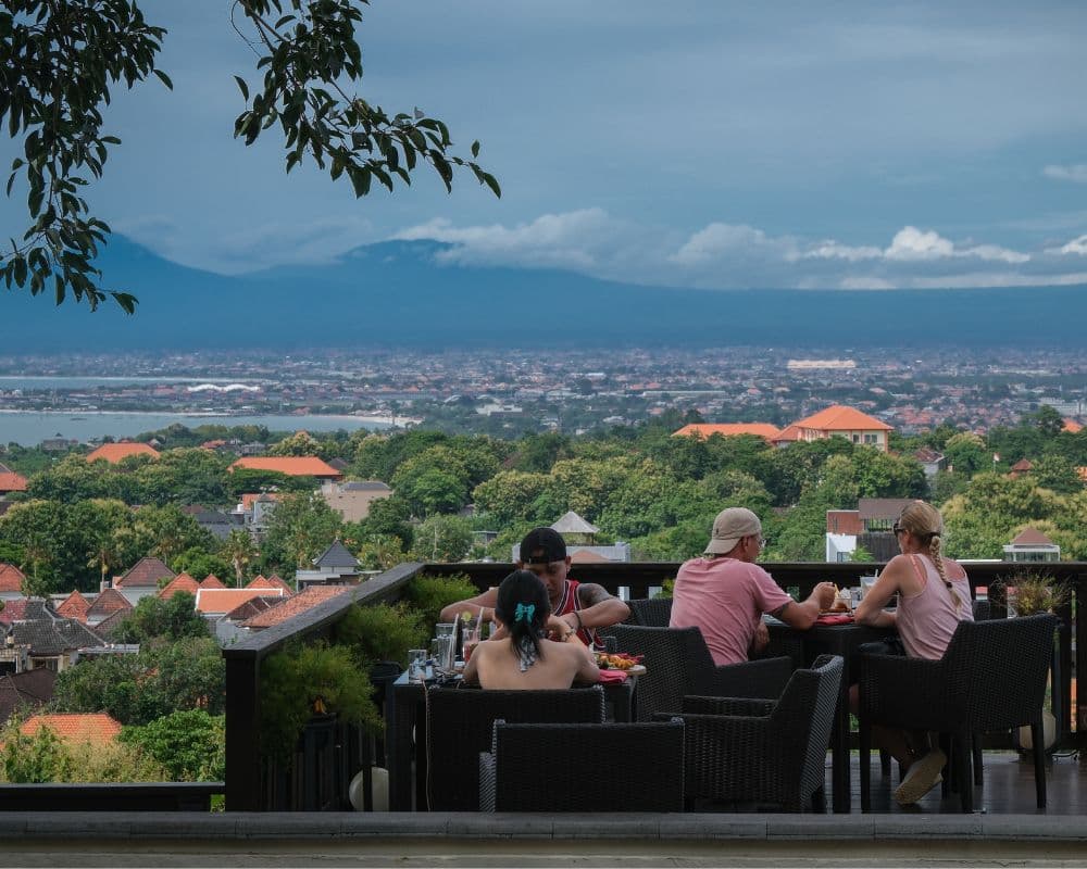 Makan Siang di Bali dengan Pemandangan terindah? Jendela Bali Jawabannya!