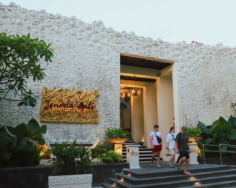 Restoran Estetik di Bali Selatan: Jendela Bali Siap Jadi Jawabannya!