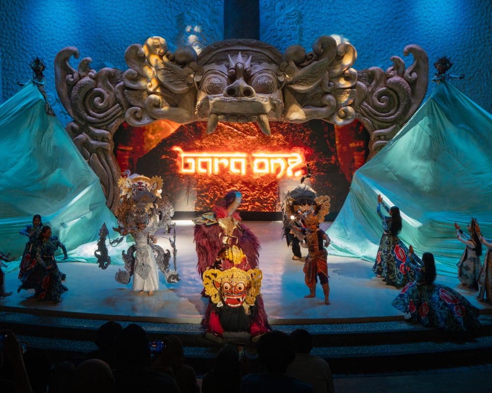Pelajari Asal Usul Barong Bangkal dan Perannya di Baraong Show GWK Bali
