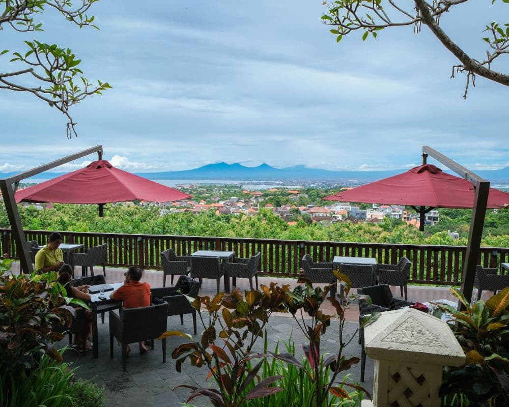 Butuh Rekomendasi Restoran di Uluwatu? Jendela Bali Restaurant Bisa Jadi Pilihan Terbaik!