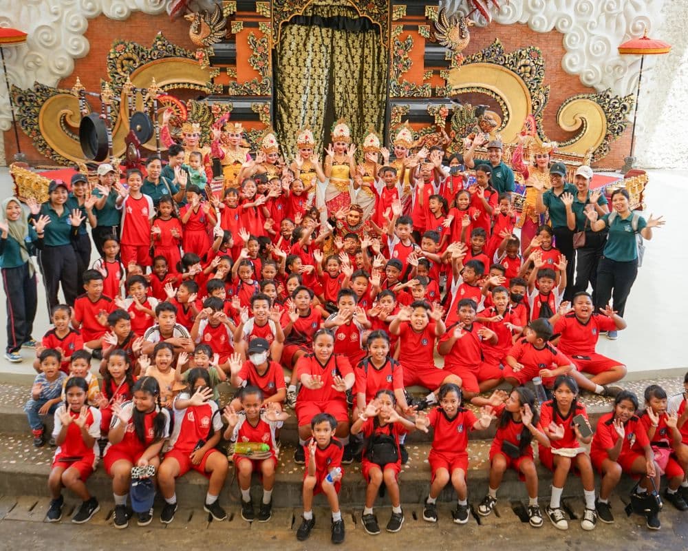 GWK Suguhkan Budaya Literasi Seni Musik dan Tari Bali Bagi Generasi Penerus