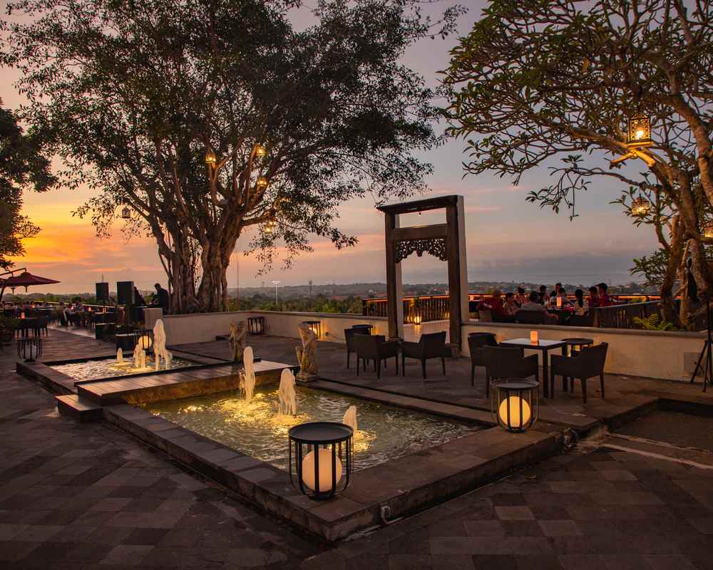 Jendela Bali, the Best Place to Eat Dinner in Uluwatu