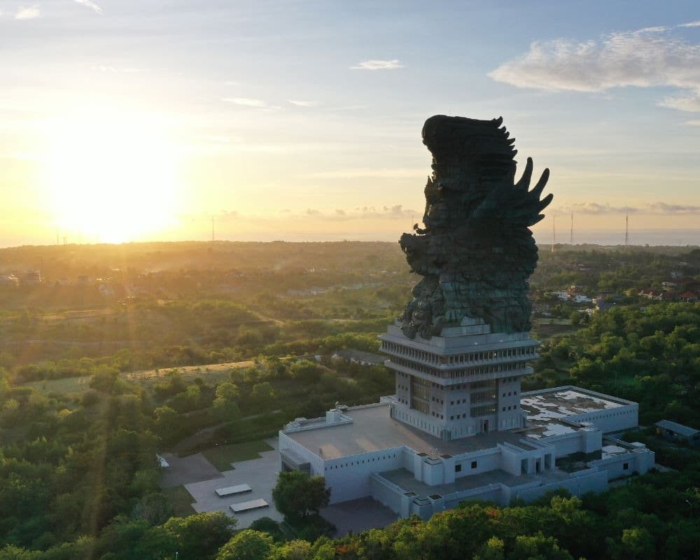 The 5 Best Bali Sightseeing Tour Spots, Starting with GWK Cultural Park!