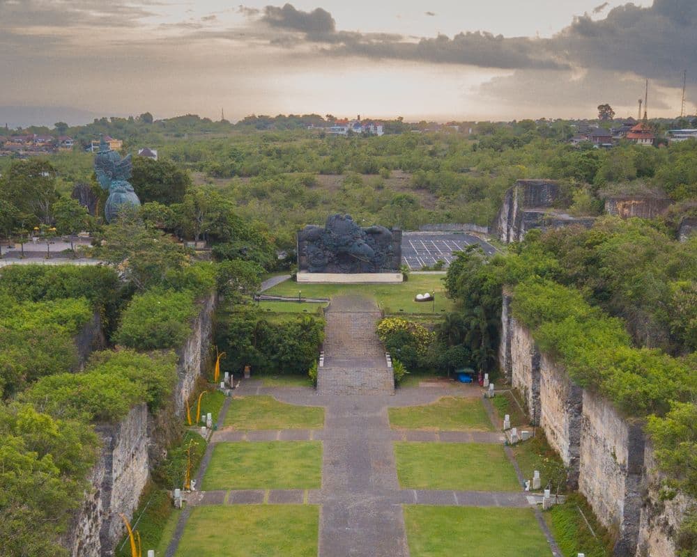 Daftar Singkat 6 Tempat Liburan di Ungasan Bali, Cek di Sini untuk Selengkapnya!